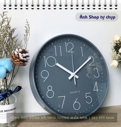 Horloge Murale Silencieuse en Plastique avec Affichage Numérique 3D (12 pouces)