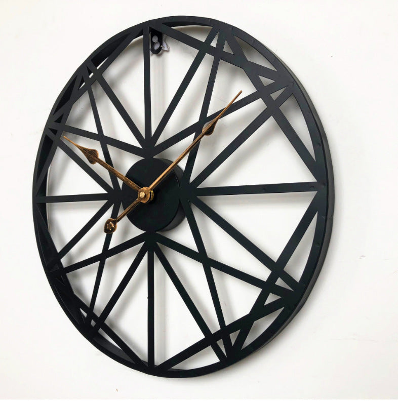 Horloge Murale en Fer Style Européen - Conception Silencieuse
